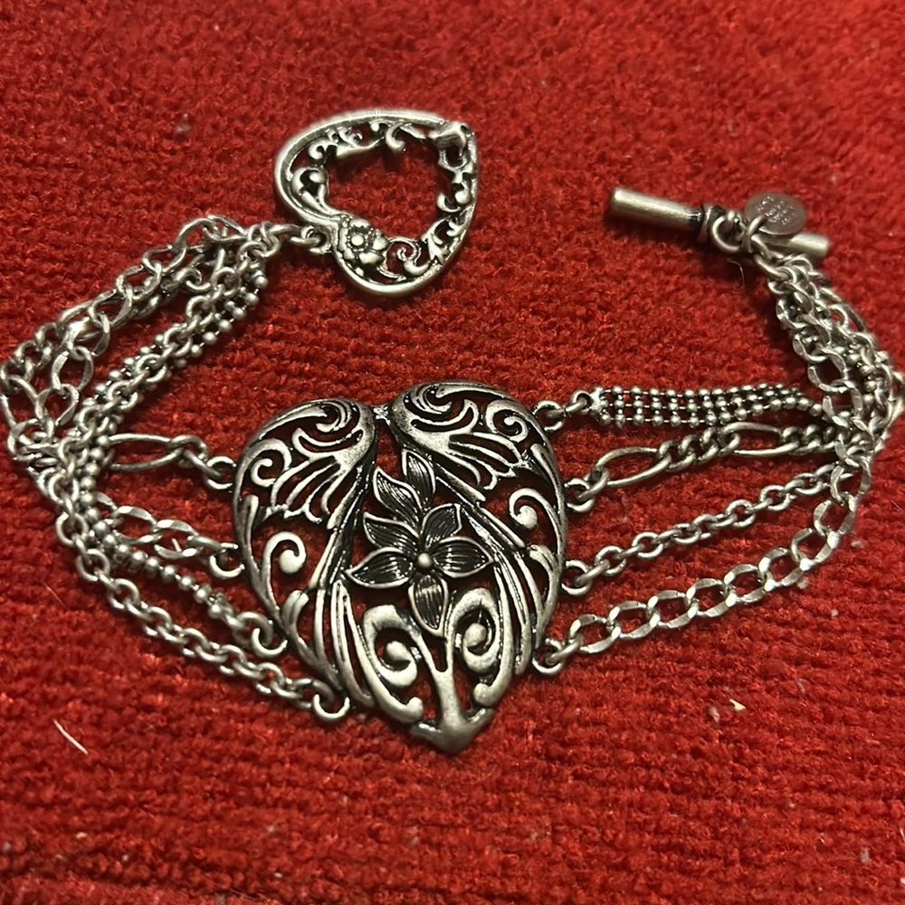 Nine West Vintage America Silver Heart  bracelet